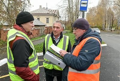 Отремонтированная дорога, построенные тротуары, довольные горожане  