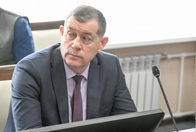 Владислав Пинаев встретился с директорским корпусом